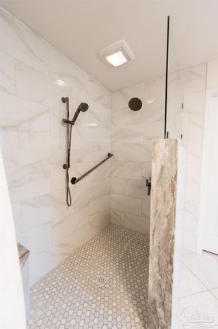 10208 Grackle Ct, Pensacola, FL 32507