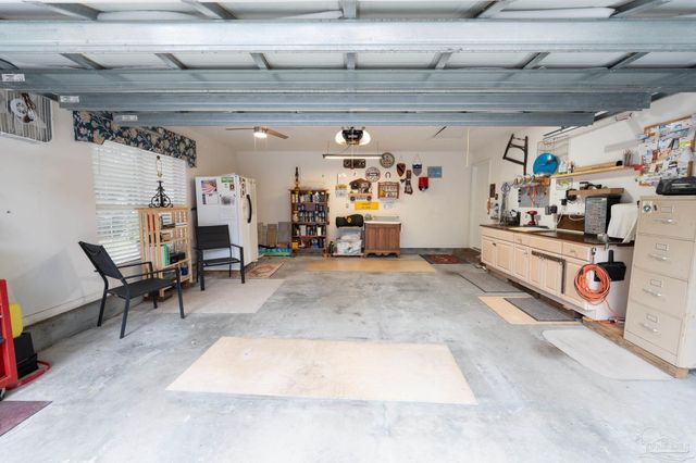 10208 Grackle Ct, Pensacola, FL 32507