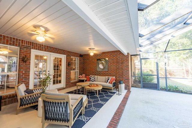 10208 Grackle Ct, Pensacola, FL 32507