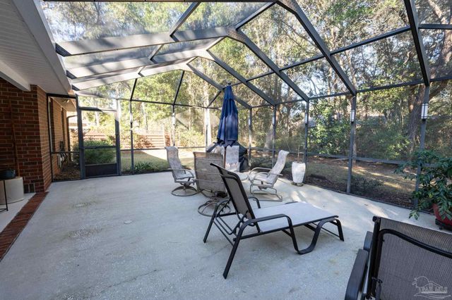 10208 Grackle Ct, Pensacola, FL 32507