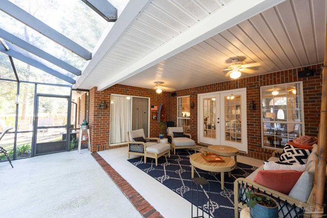 10208 Grackle Ct, Pensacola, FL 32507