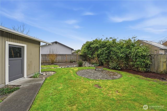 8031 Florida Dr, Everett, WA 98203