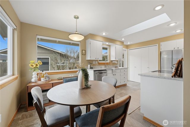 8031 Florida Dr, Everett, WA 98203