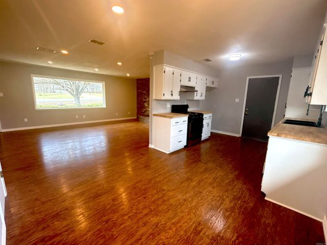 432 Leisure Lane, Malvern, AR 72104