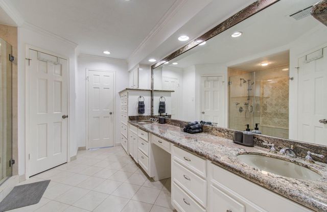 5135 Westerham Place, Houston, TX 77069