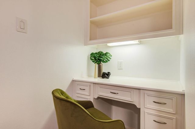 5135 Westerham Place, Houston, TX 77069