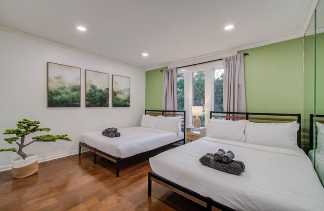 5135 Westerham Place, Houston, TX 77069