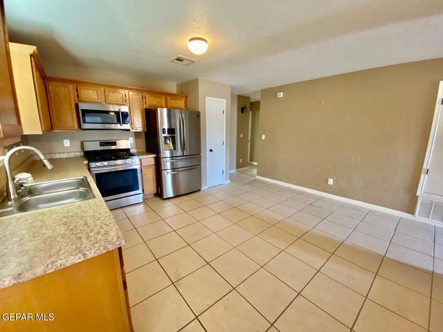 4609 JOSEPH RODRIGUEZ Drive, El Paso, TX 79938