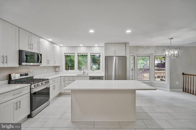 4287 EXETER DR, Dumfries, VA 22025