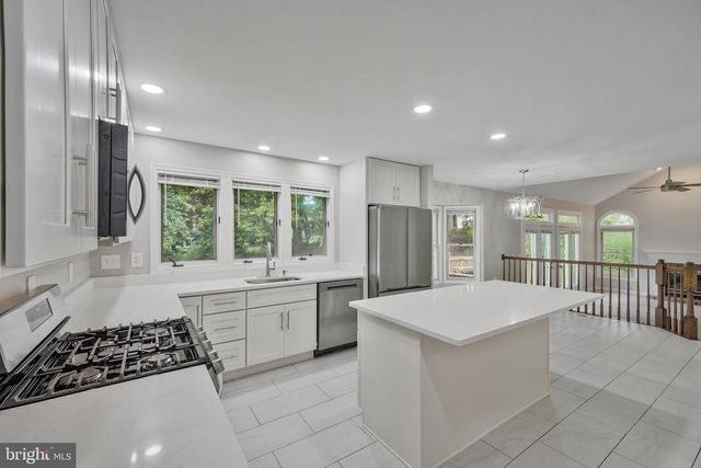 4287 EXETER DR, Dumfries, VA 22025