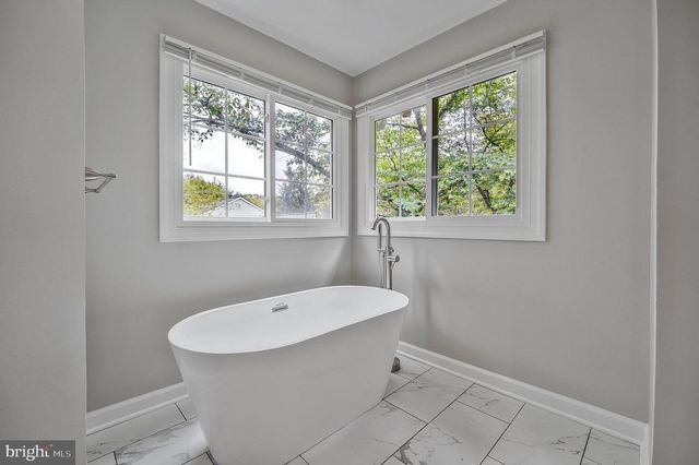 4287 EXETER DR, Dumfries, VA 22025