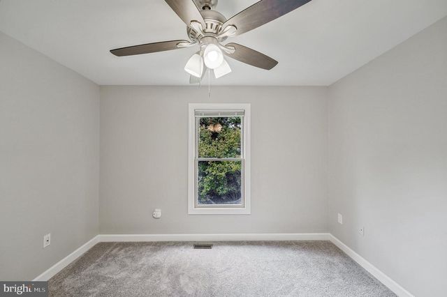 4287 EXETER DR, Dumfries, VA 22025