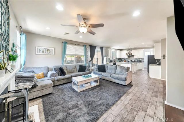 4019 W Avenue J9, Lancaster, CA 93536