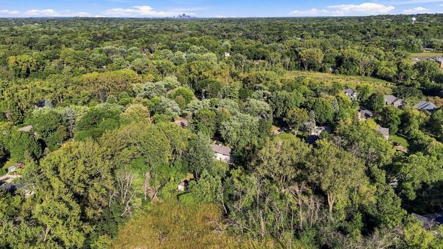 3966 Earlynn Lane, Minnetonka, MN 55345