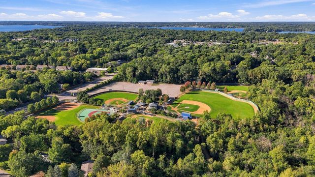 3966 Earlynn Lane, Minnetonka, MN 55345