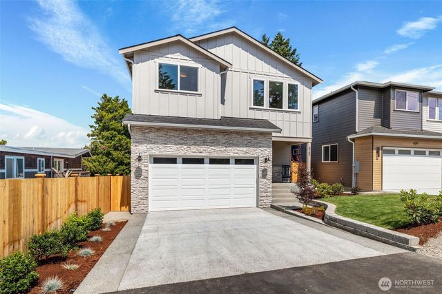 425 Ton-A-Wan-Da Avenue NE, Tacoma, WA 98422