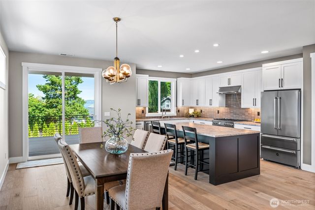 425 Ton-A-Wan-Da Avenue NE, Tacoma, WA 98422