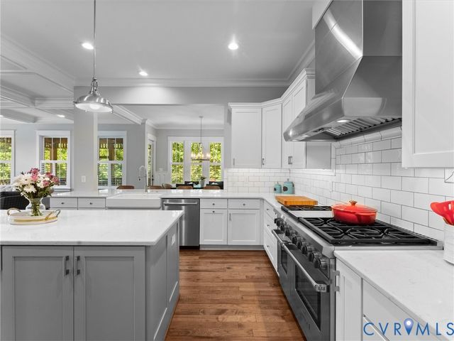 1925 Limbeck Ln, Midlothian, VA 23112