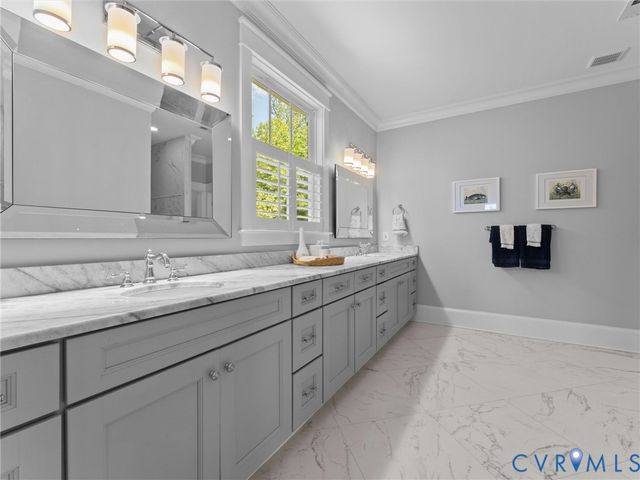 1925 Limbeck Ln, Midlothian, VA 23112
