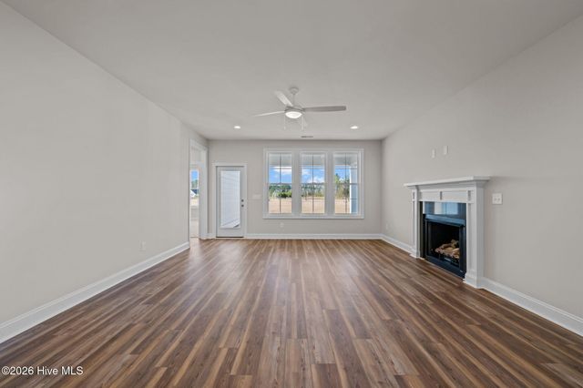 1007 Aston Way, New Bern, NC 28562