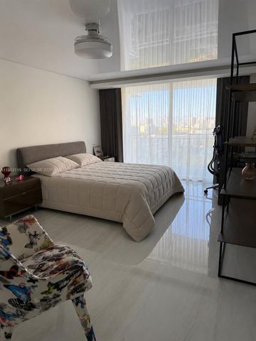 210 174th Street 911, Sunny Isles Beach, FL 33160