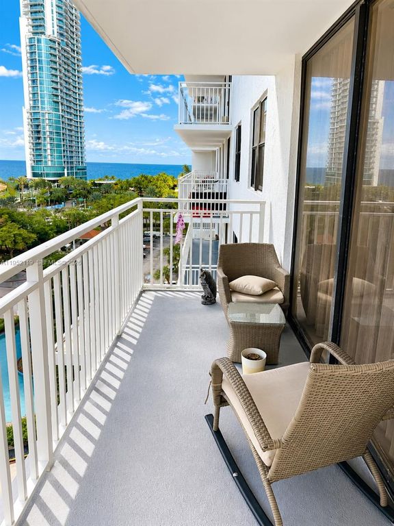 210 174th Street 911, Sunny Isles Beach, FL 33160