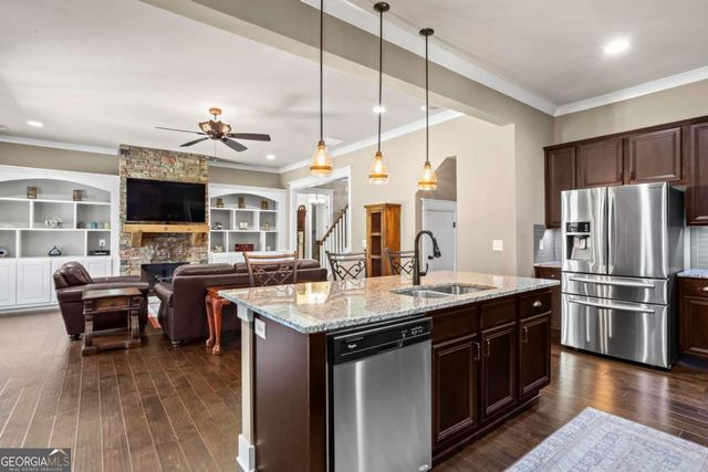 105 Laurel Canyon Trail, Canton, GA 30114