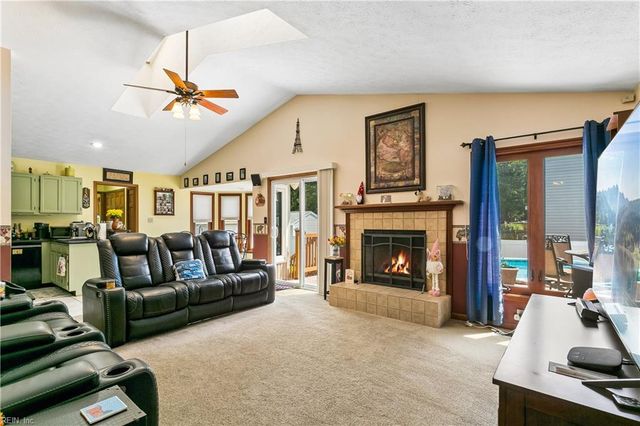 148 Hall RD, Hampton, VA 23664