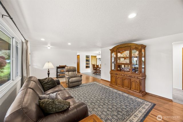 3921 89th Avenue SE, Olympia, WA 98501