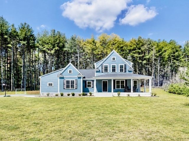 10 Homes Ave, Franklin, MA 02038