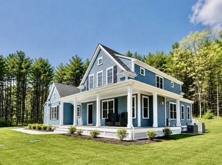 10 Homes Ave, Franklin, MA 02038