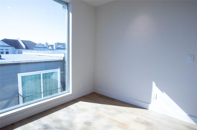 3512 Mount Vernon Street, Houston, TX 77006