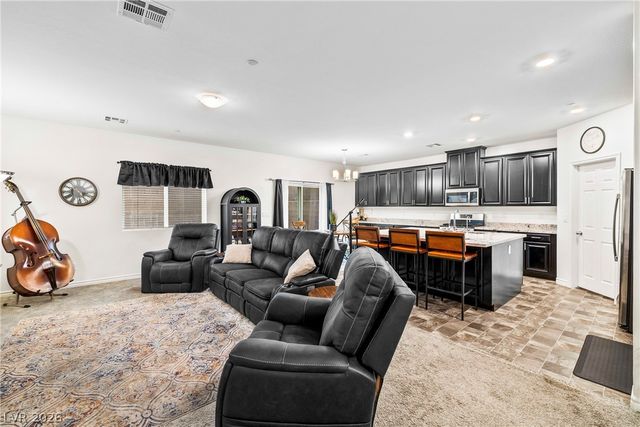 7037 Fossil Rim Street, North Las Vegas, NV 89084