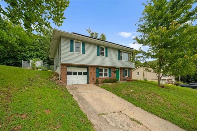 127 Collette Street, Excelsior Springs, MO 64024