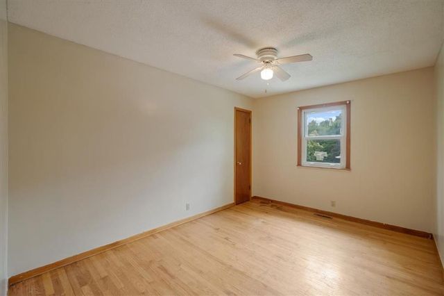 127 Collette Street, Excelsior Springs, MO 64024