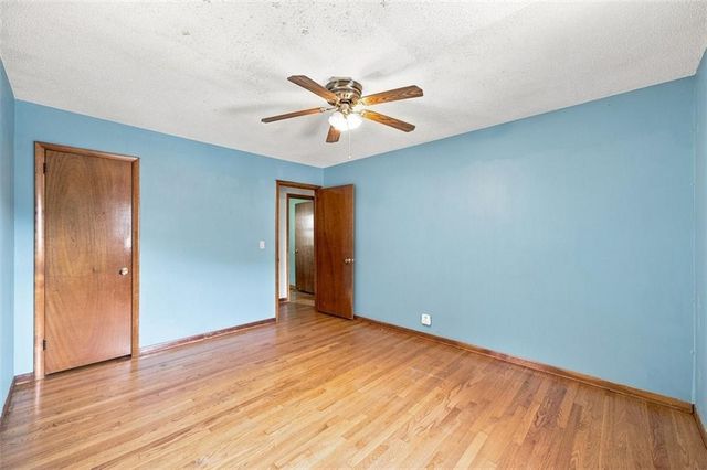 127 Collette Street, Excelsior Springs, MO 64024