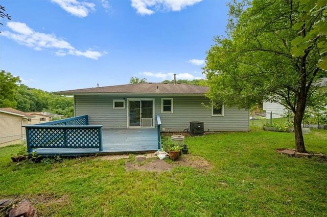 127 Collette Street, Excelsior Springs, MO 64024