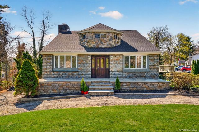 24 Old Knollwood Road, White Plains, NY 10607
