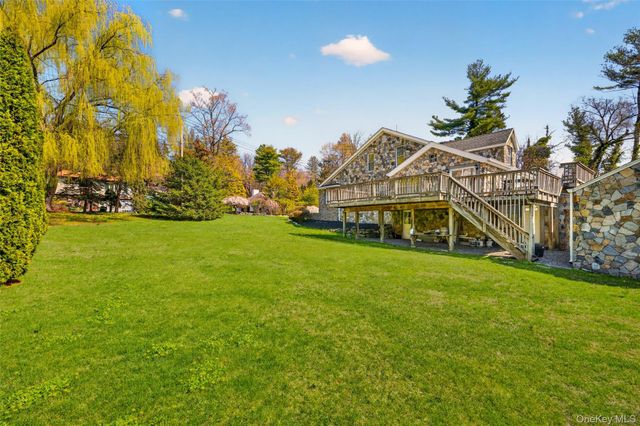 24 Old Knollwood Road, White Plains, NY 10607
