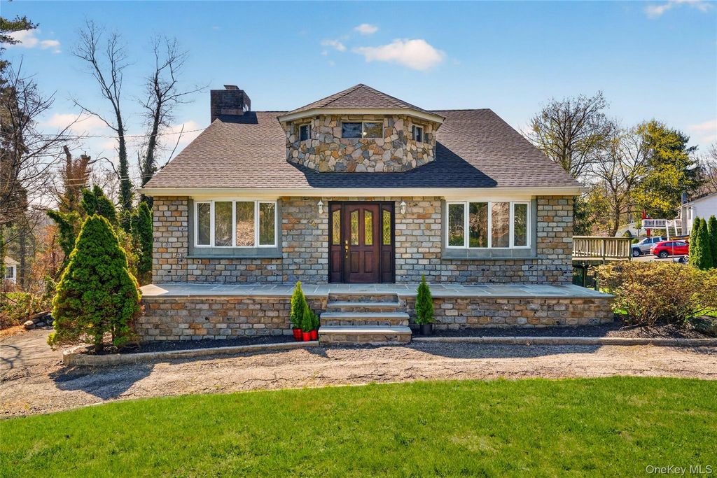 24 Old Knollwood Road, White Plains, NY 10607 — photo 3