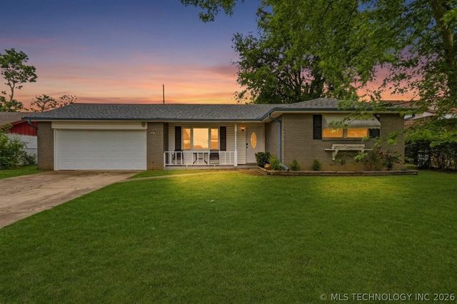 63 S 204th East Avenue, Tulsa, OK 74108