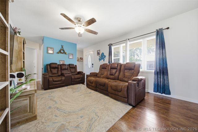 63 S 204th East Avenue, Tulsa, OK 74108