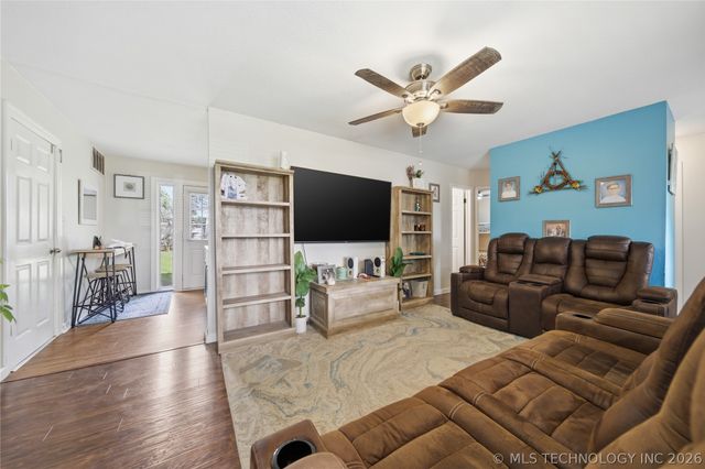 63 S 204th East Avenue, Tulsa, OK 74108