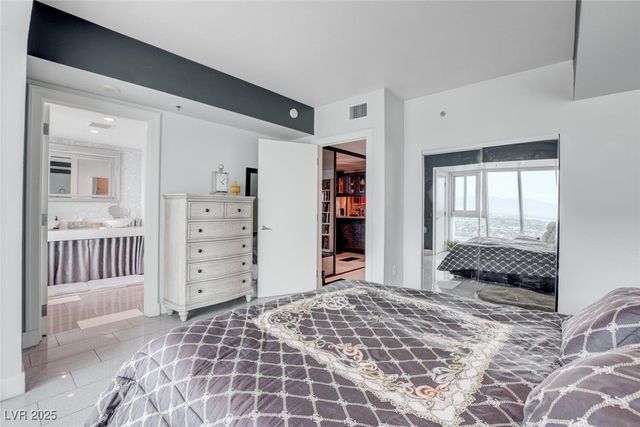 2700 Las Vegas Boulevard 4002, Las Vegas, NV 89109