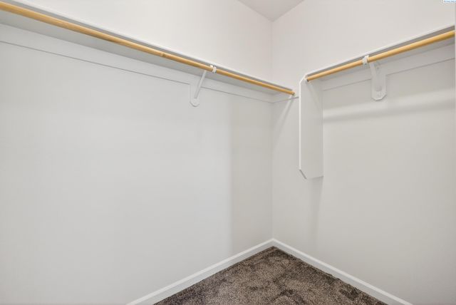 307 6th St, Benton City, WA 99320