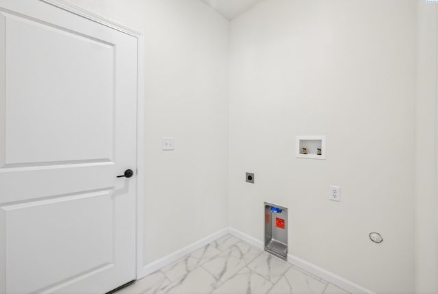 307 6th St, Benton City, WA 99320