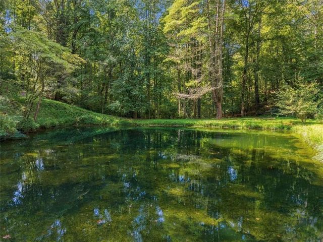 250 Mccollum Road, Ellijay, GA 30540