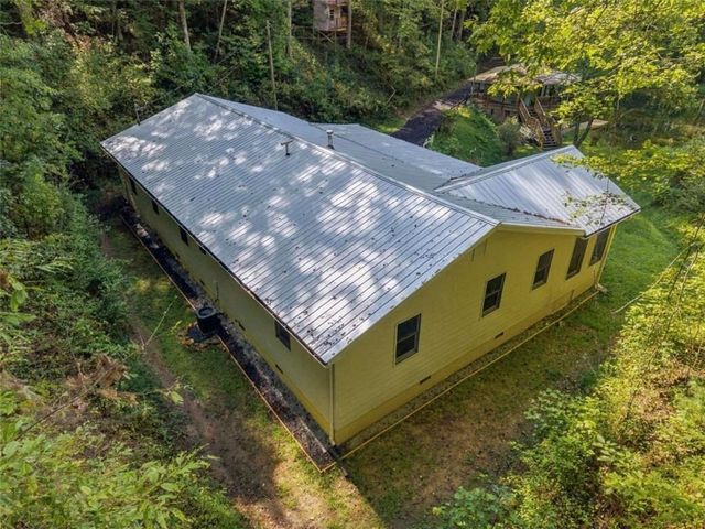 250 Mccollum Road, Ellijay, GA 30540