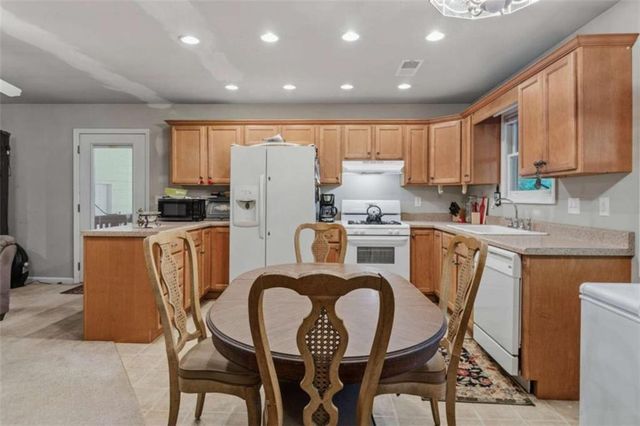 250 Mccollum Road, Ellijay, GA 30540