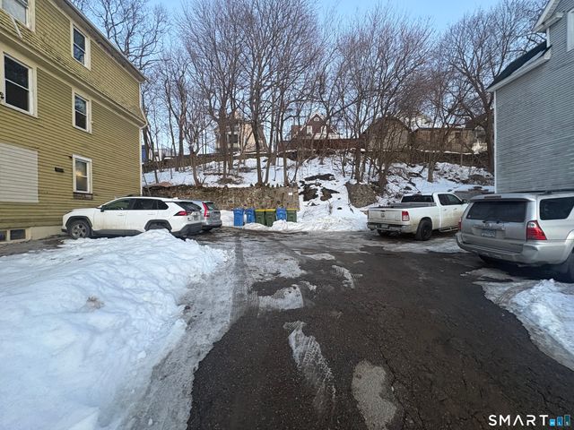 162 Plaza Avenue, Waterbury, CT 06710